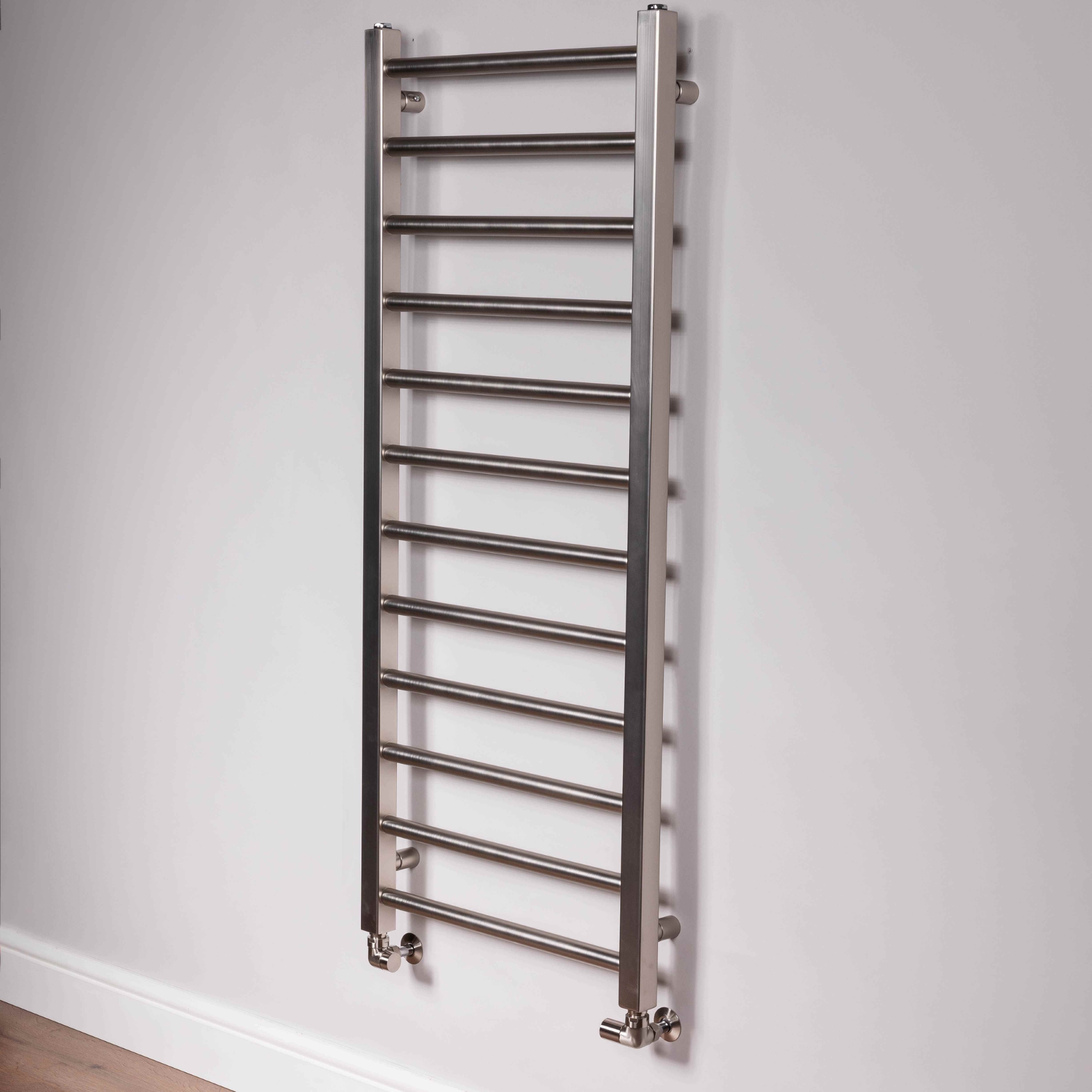 DQ Heating Kylo Designer Steel Heated Towel Rail